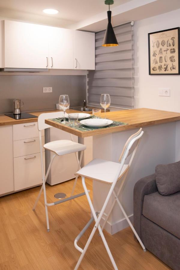 Hostal Montaloya Madrid Kültér fotó