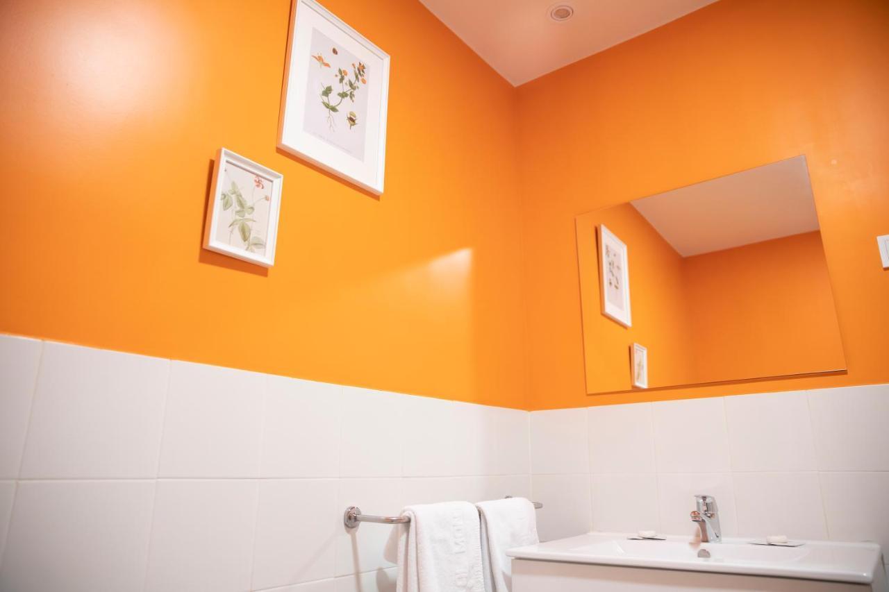 Hostal Montaloya Madrid Kültér fotó