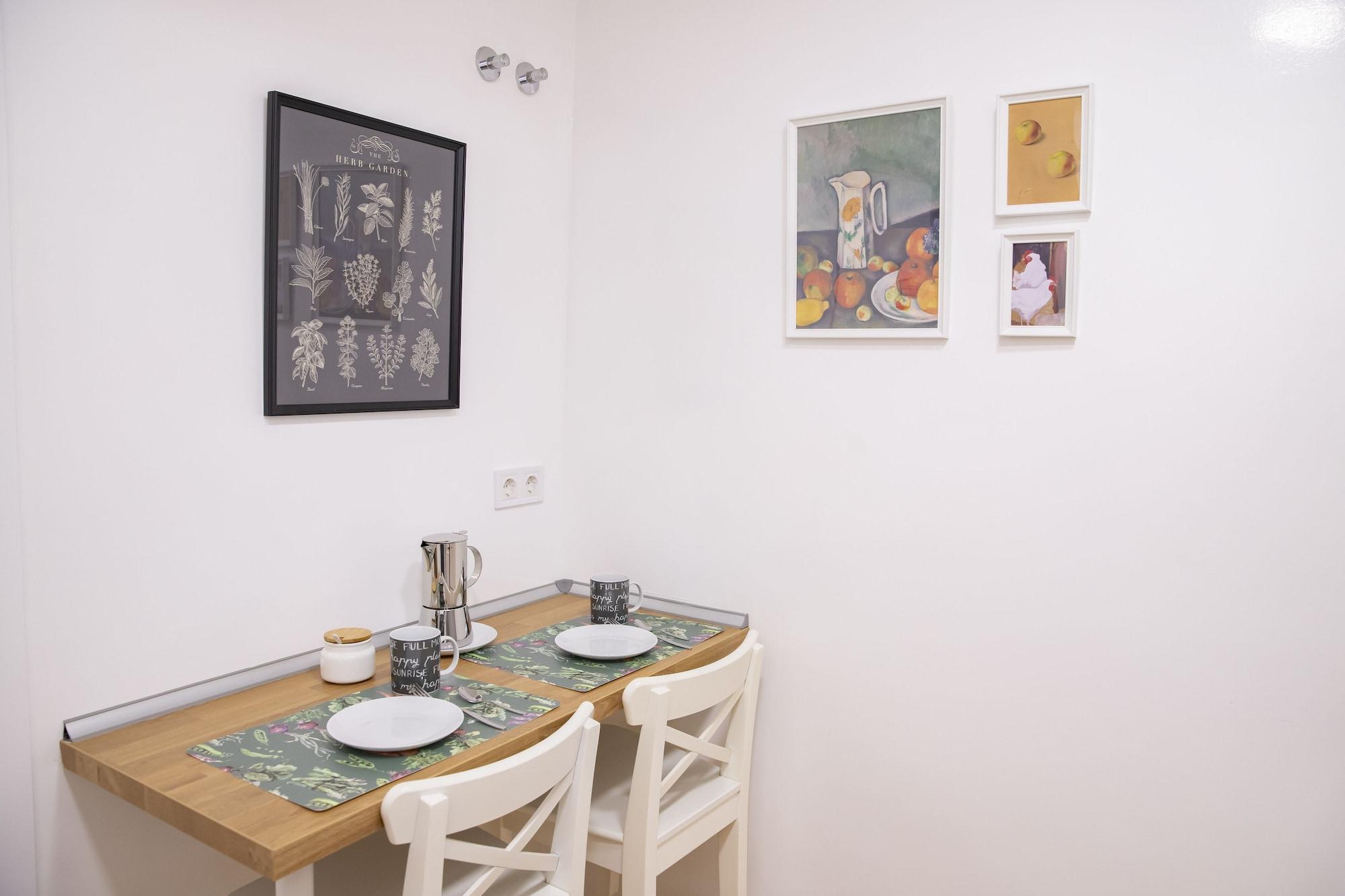 Hostal Montaloya Madrid Kültér fotó