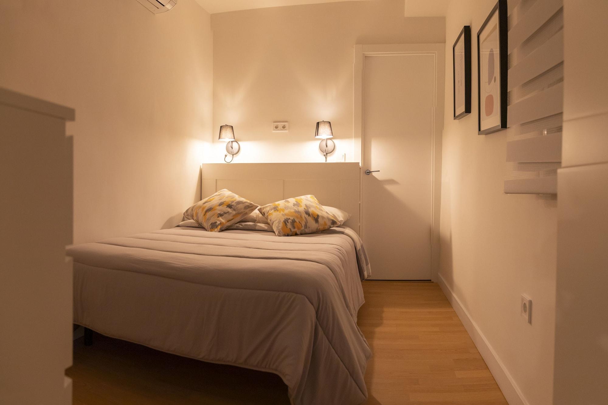 Hostal Montaloya Madrid Kültér fotó