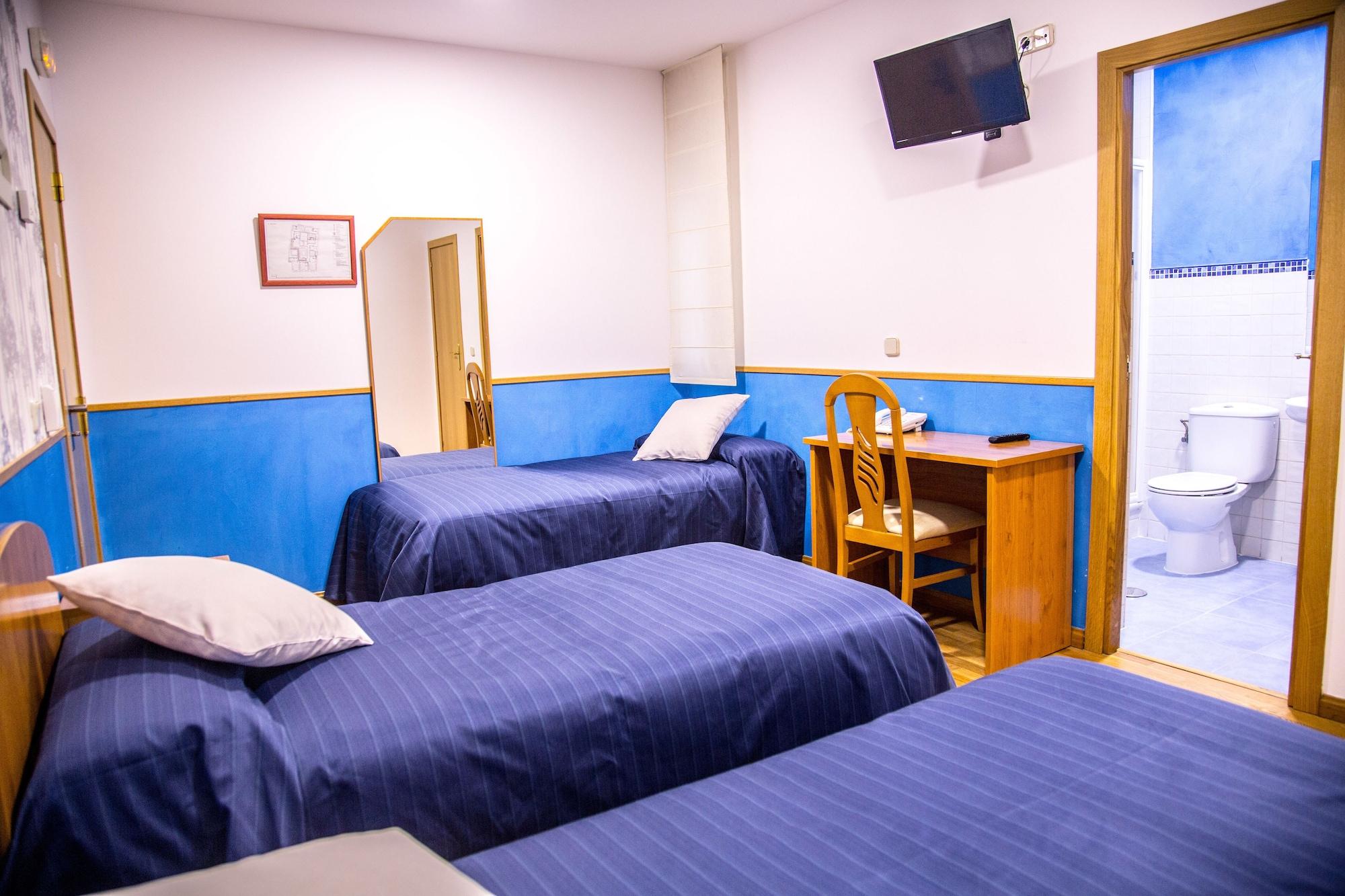 Hostal Montaloya Madrid Kültér fotó