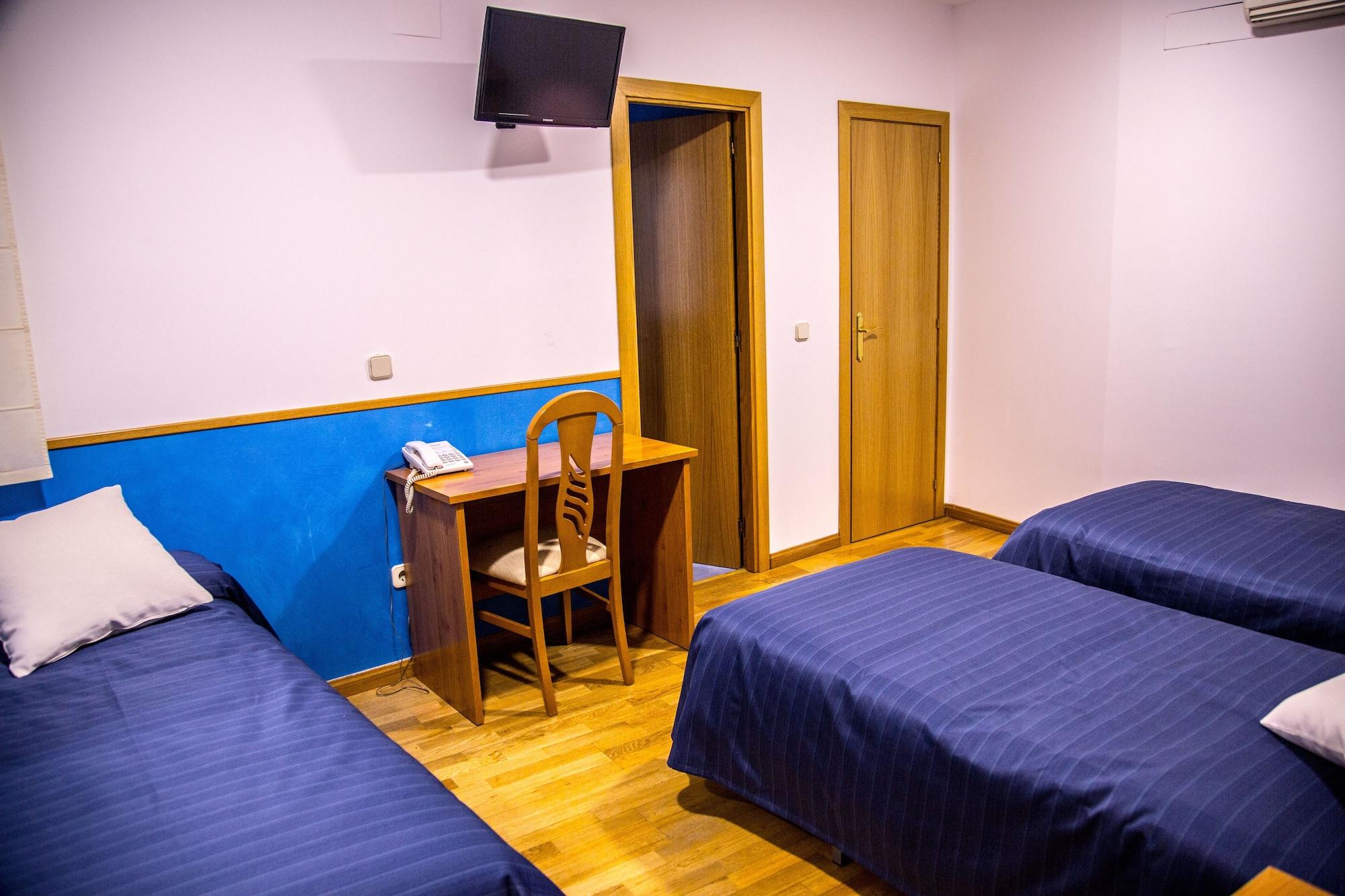 Hostal Montaloya Madrid Kültér fotó